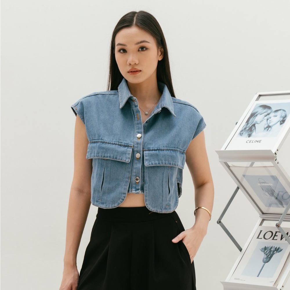 Stylish Blue Denim Crop Top